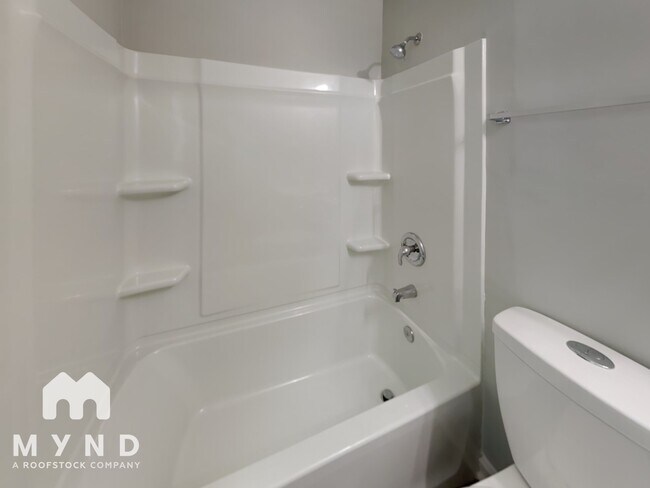 Building Photo - 2310 Ramblewood Cir