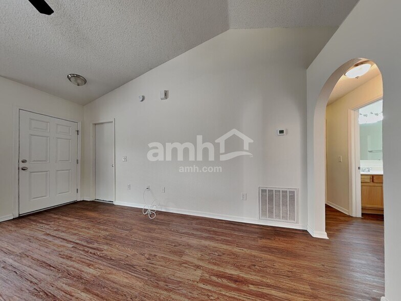 Building Photo - 30303 Pongo Way