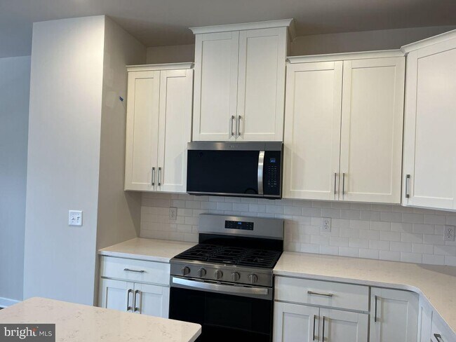 Building Photo - 103 Abramo Victor Dr