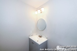 Building Photo - 3535 honey