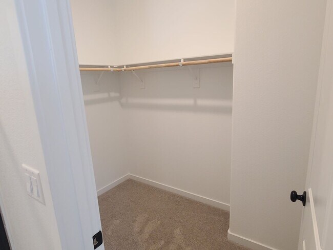 Building Photo - Three Bedroom Three Bathroom Home with Solar