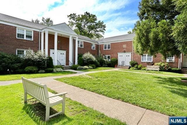 Building Photo - 100 Huguenot Ave