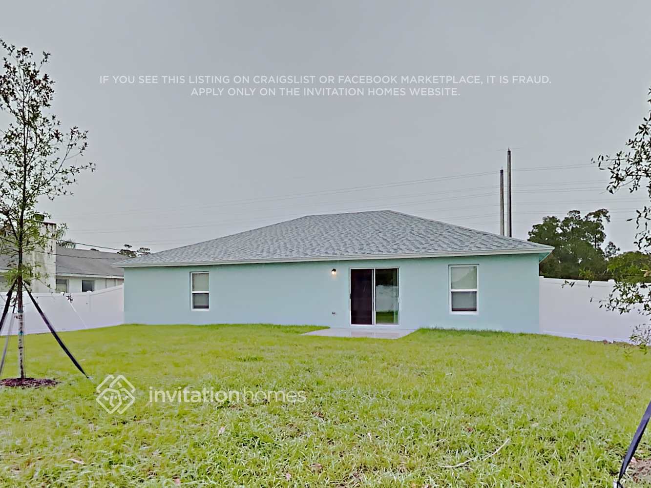 Building Photo - 2058 SW Quarry St