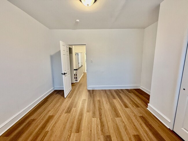 Building Photo - Just RENOVATED open floorplan 3 BED/1 BA HOME w/ WASHER/DRYER & large PATIO on Great Block in Sou...