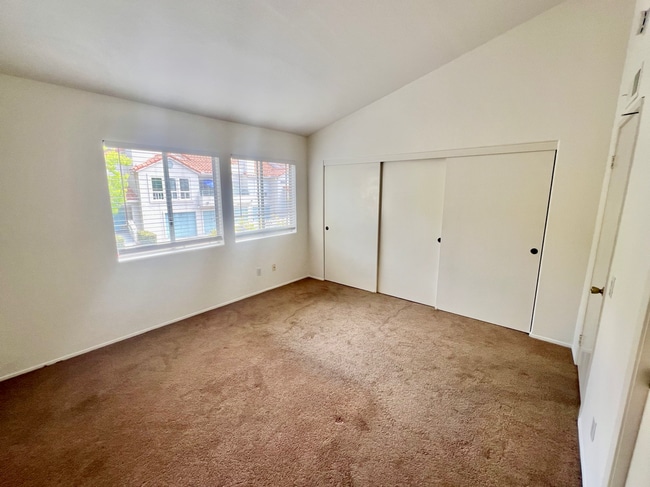 Building Photo - 9995 Scripps Westview Wy