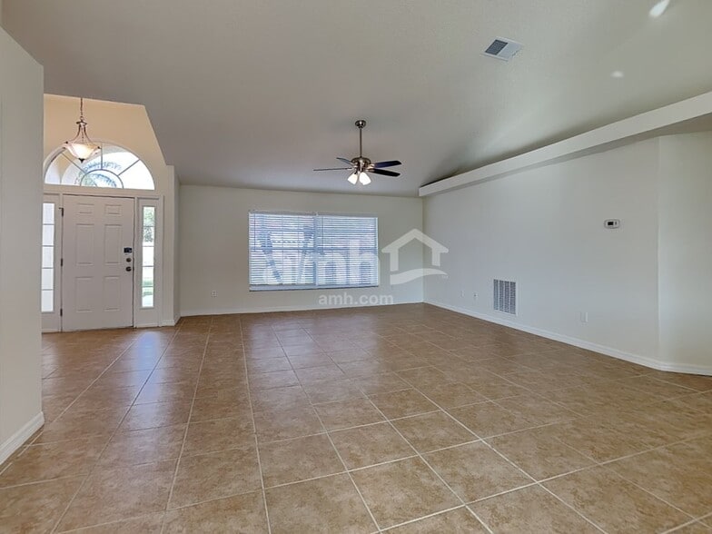 Building Photo - 4208 Settlers Ct