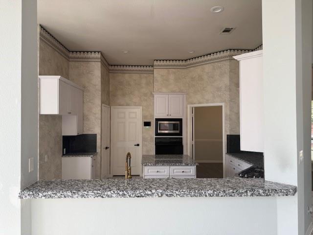 Building Photo - 117 St James Rd