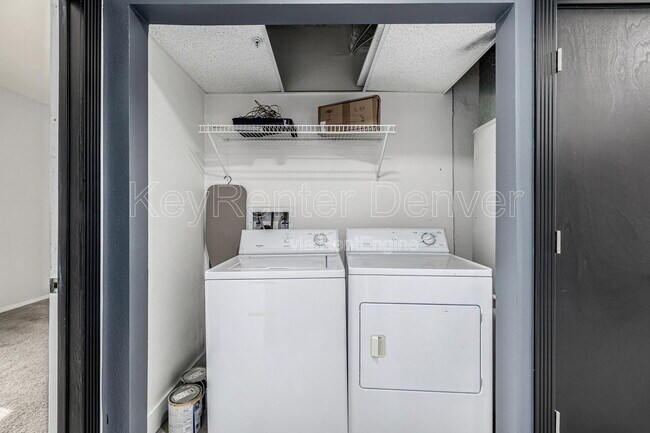 Building Photo - 837 E 17th Ave