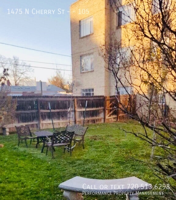 Building Photo - 1475 N Cherry St