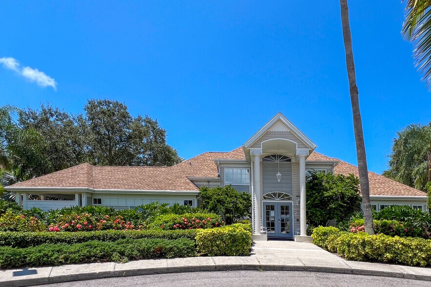 Building Photo - 850 S Tamiami Trl