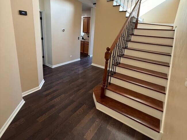 Building Photo - 286 Wolverine Dr