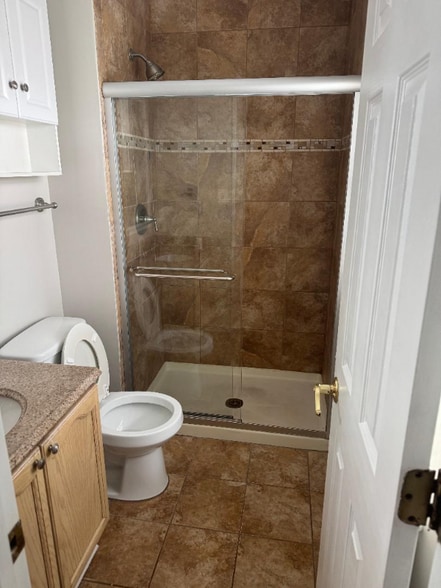 Building Photo - 106 Barrows Ct