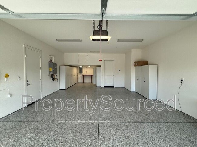 Building Photo - 1136 Crescent Ave