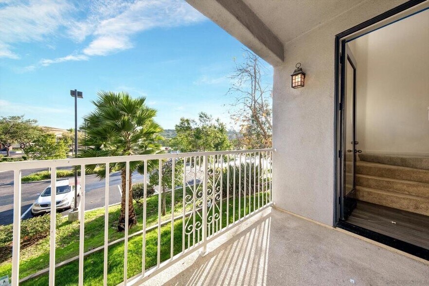 Building Photo - 1583 Sumac Pl