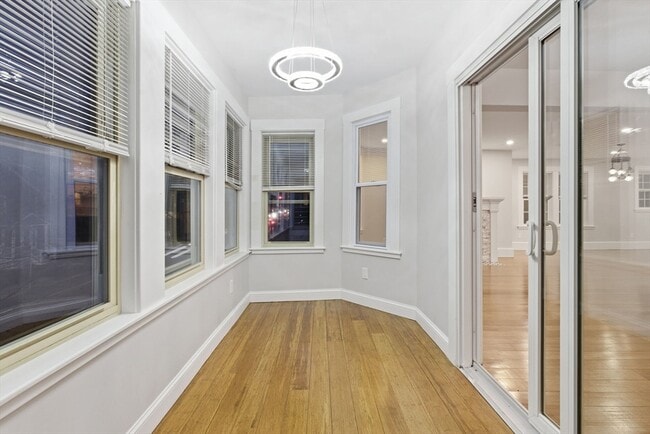 Building Photo - 318 Concord Ave