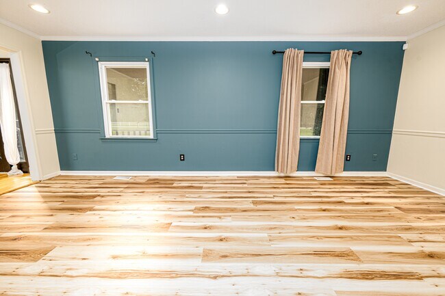 Building Photo - 419 Boros Rd