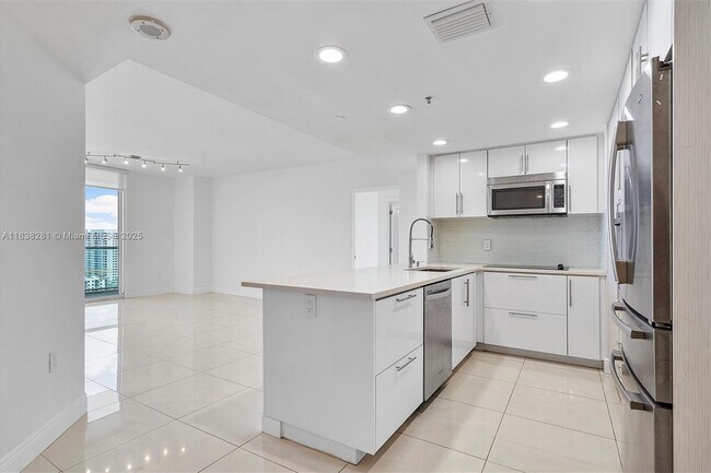 Building Photo - 1250 S Miami Ave