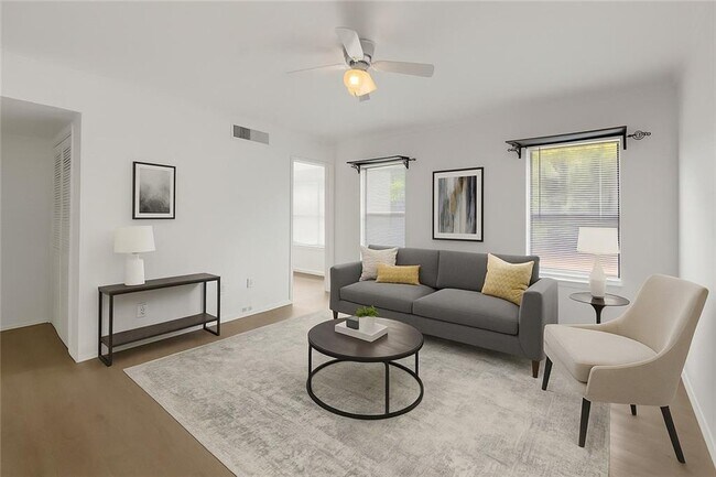 Primary Photo - 2510 Huntingdon Chase