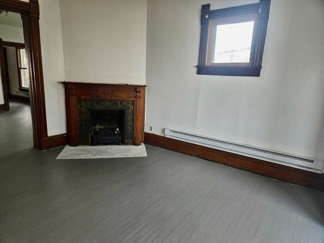 Building Photo - 2 bedroom unit in Niles