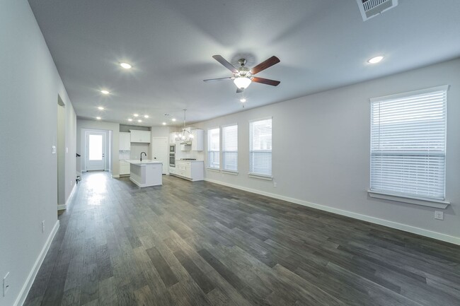 Building Photo - Imagine living in beautiful master planned...