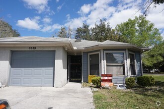 Building Photo - Whispering Pines 3/2 Duplex