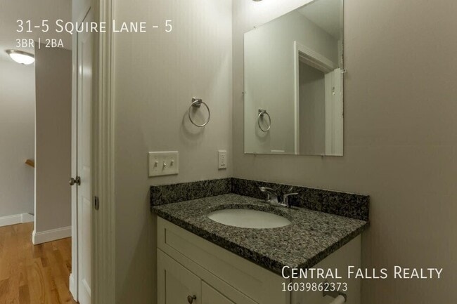 Building Photo - 31-5 Squire Lane -5