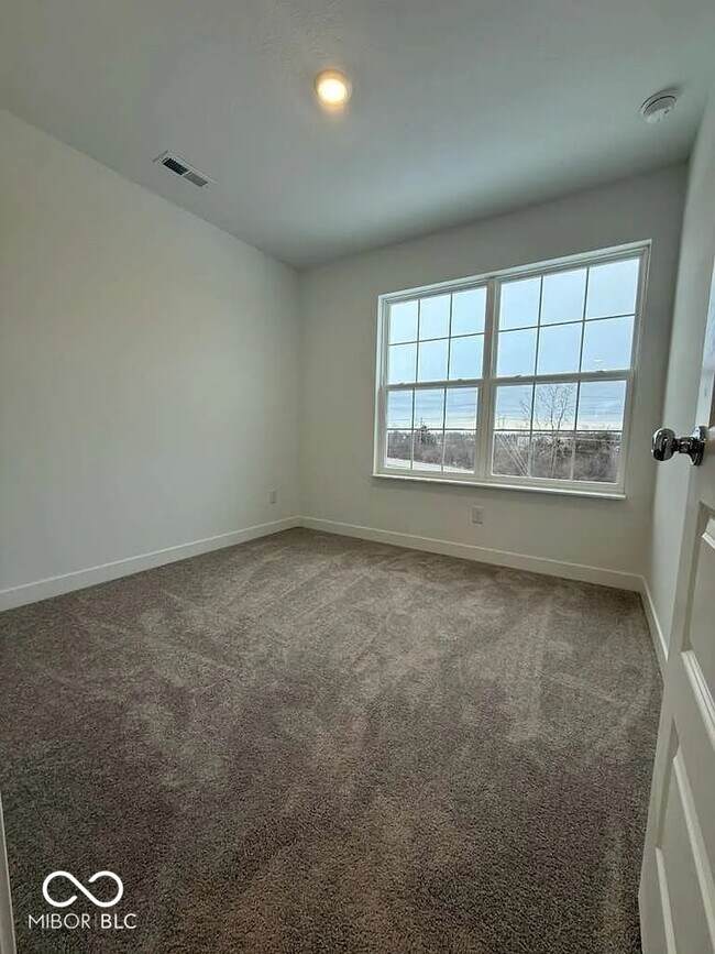 Building Photo - 4923 Gilet Dr