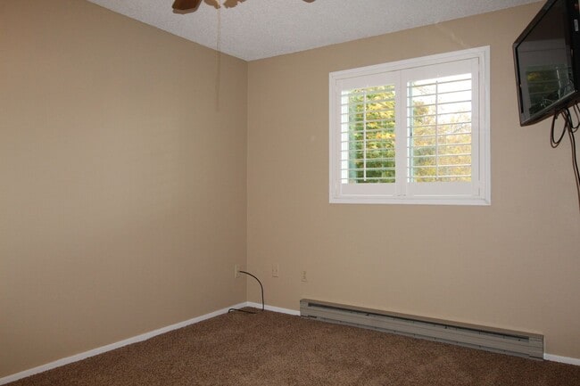 Building Photo - 7878 N Wilding Dr