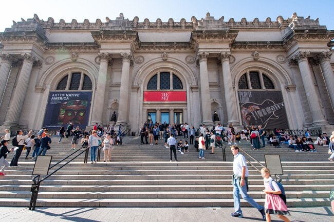 Building Photo - 1255 5th Ave