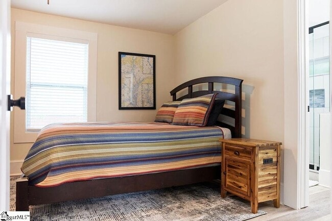 Building Photo - 4 Lindberg Ave