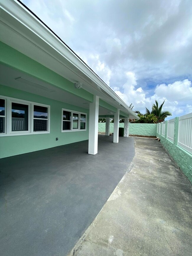 Building Photo - 45-536 Loihi Place