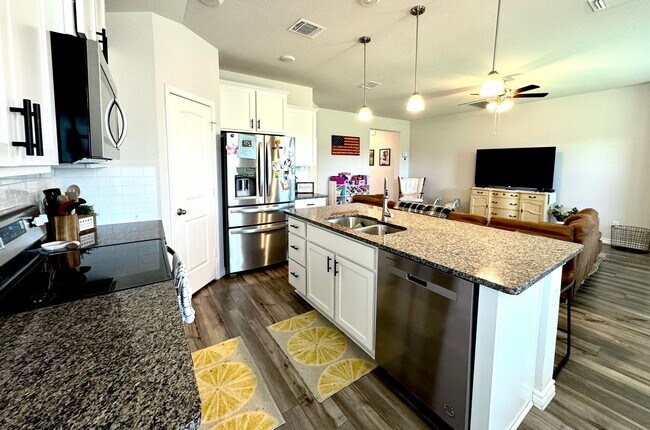 Building Photo - NEW BUILD in Belton