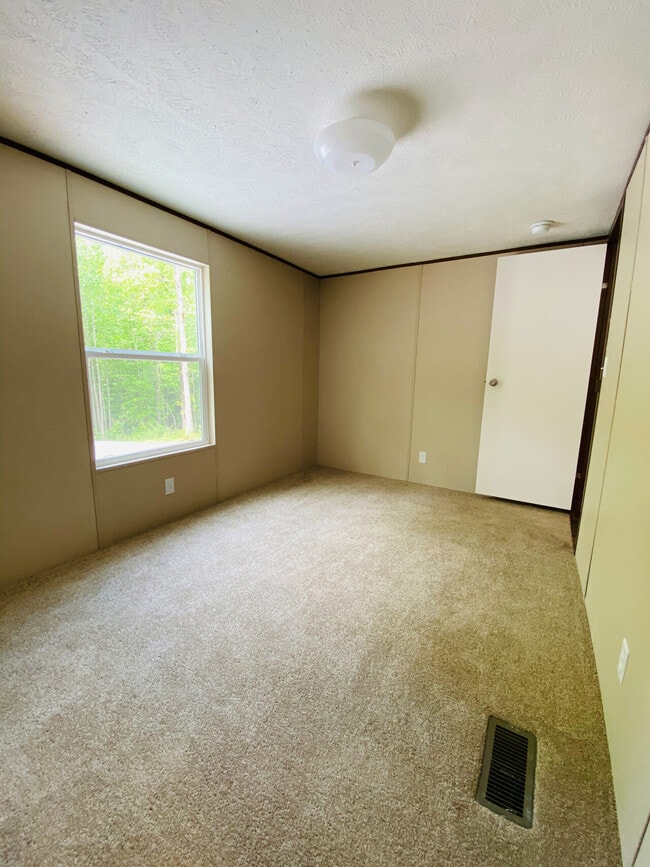 Building Photo - 318 Harrison Trail