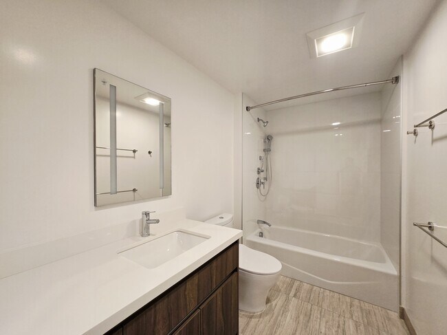 Building Photo - 1500 Rycroft St