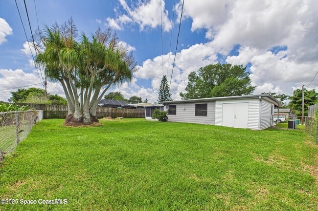 Building Photo - 4339 Plompton Dr