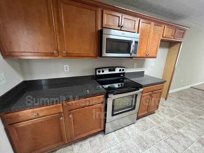 Building Photo - 158 Elder Dr SE