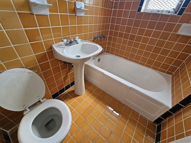 Building Photo - 850 Jefferson Ave