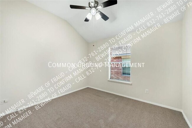 Building Photo - 1118 Grace Dr