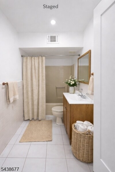 Building Photo - 87 Merseles St