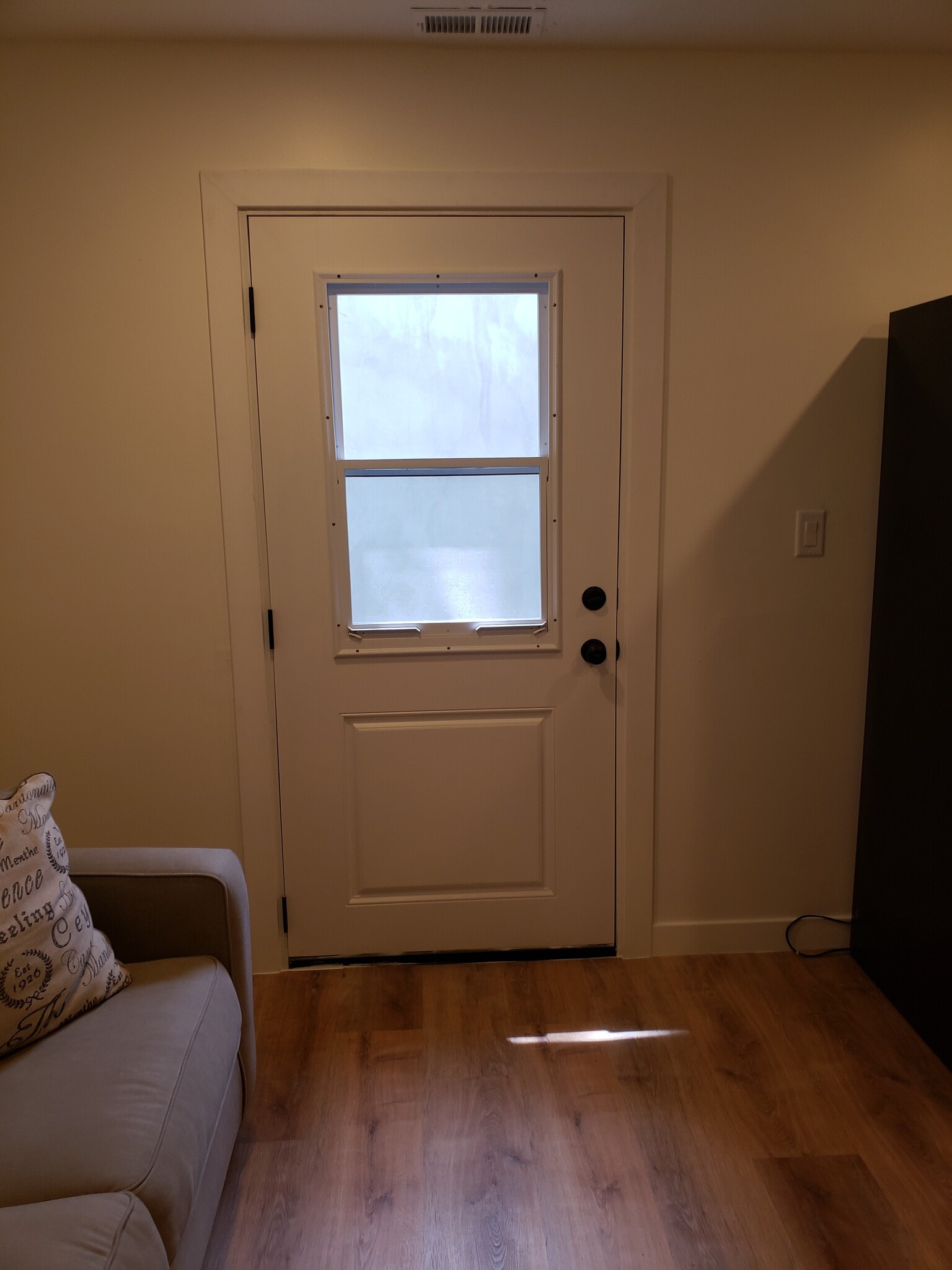 Front door - 587 HILLSIDE DR