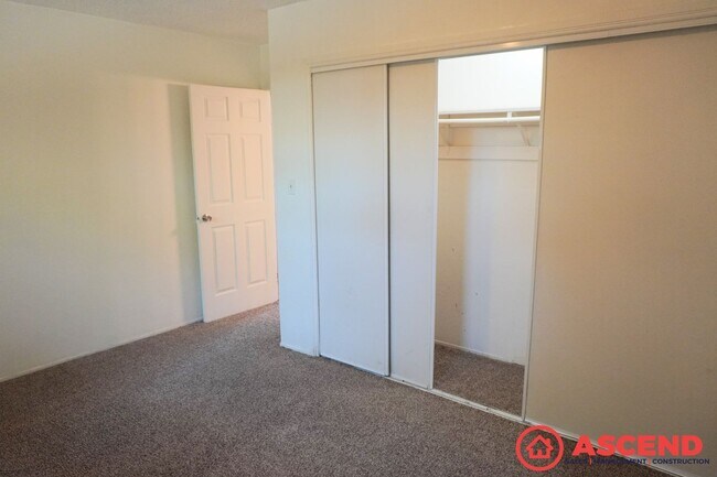 Building Photo - 415 Minner Ave