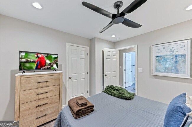 Building Photo - 3590 Ponderosa Ln