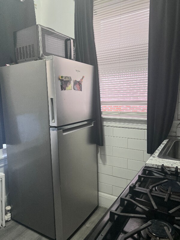 Building Photo - 67 Medway St