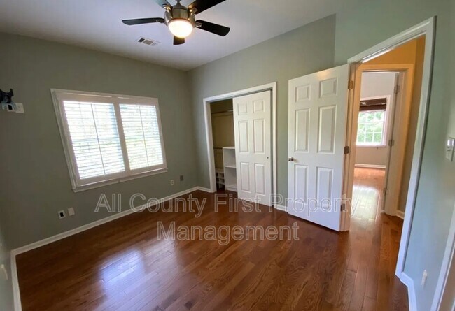 Building Photo - 1242 Wildcliff Pkwy NE