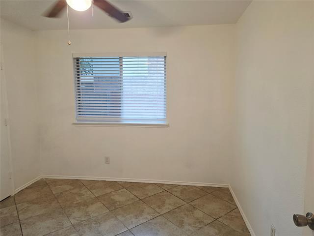 Building Photo - 1786 Lago Vista