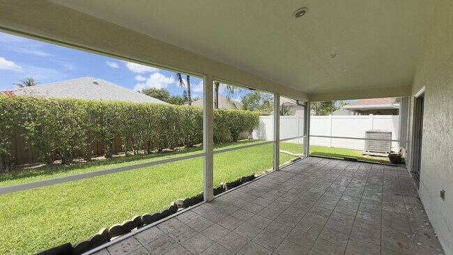 Building Photo - 13285 Opal Ln