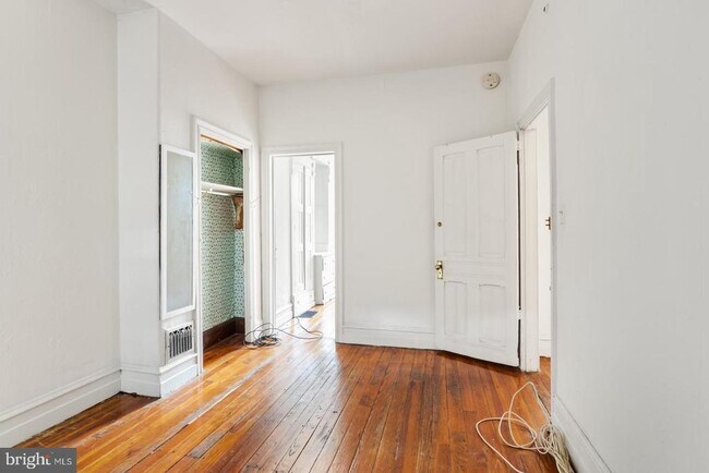 Building Photo - 3931 Baltimore Ave