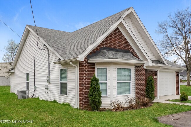 Building Photo - 10713 Deering Rd