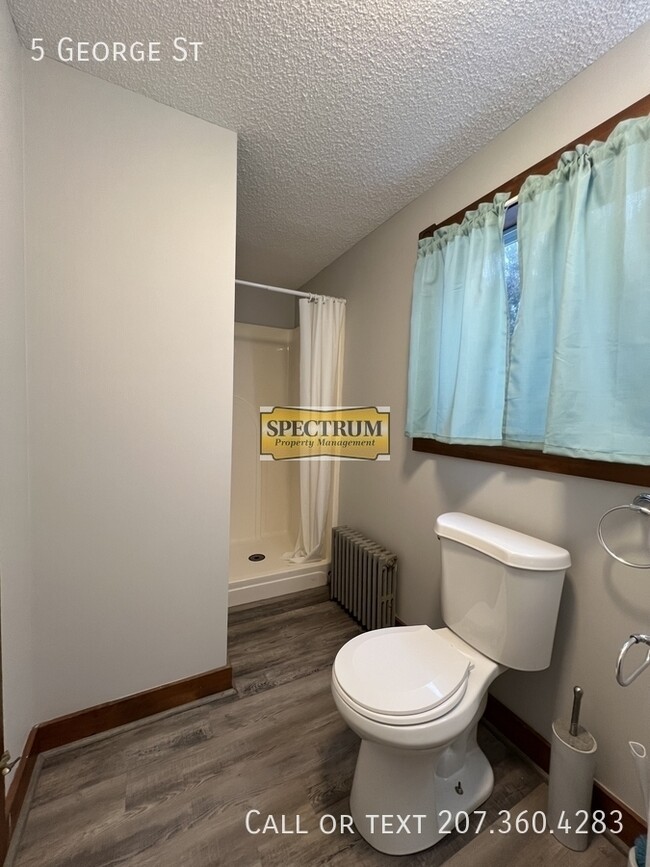 Building Photo - 5 George St