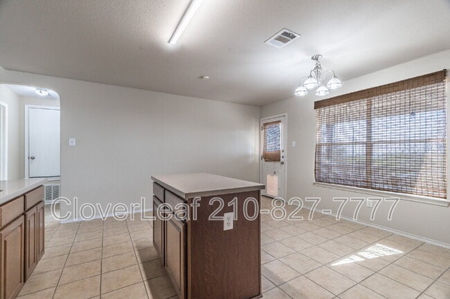 Building Photo - 9810 Magnolia Run